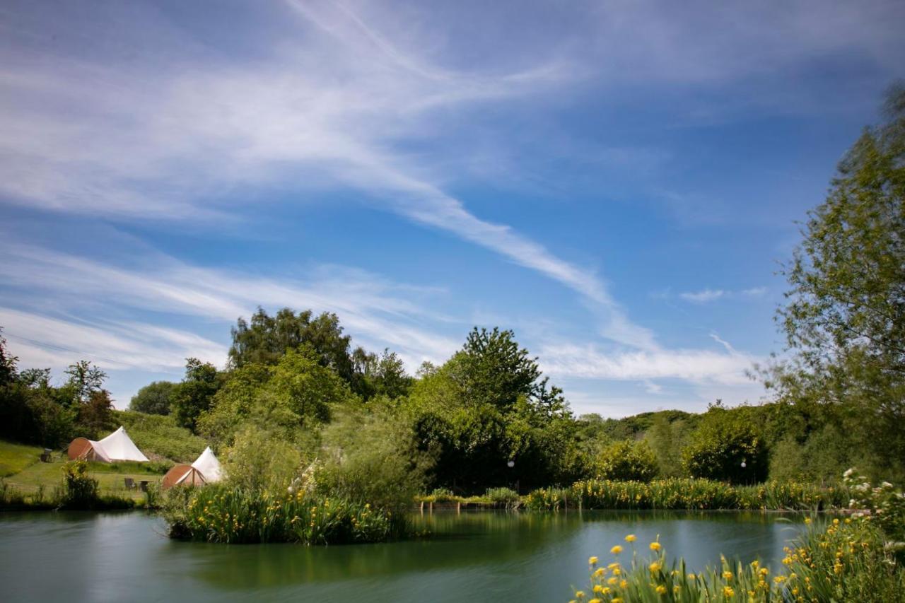 Hotel Lloyds Meadow Glamping Chester Exterior foto
